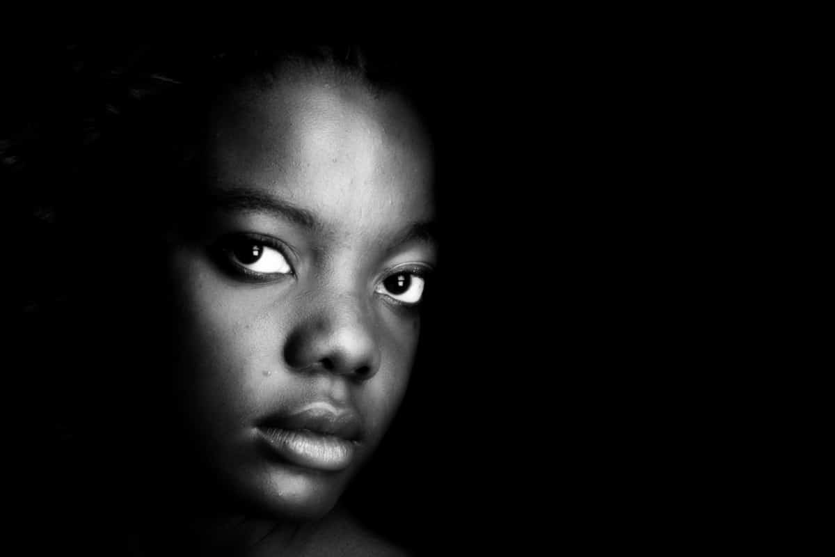 How To Use Low Key Lighting For Stunning Black And White Photos How To Use Low Key Lighting For Stunning Black And White Photos