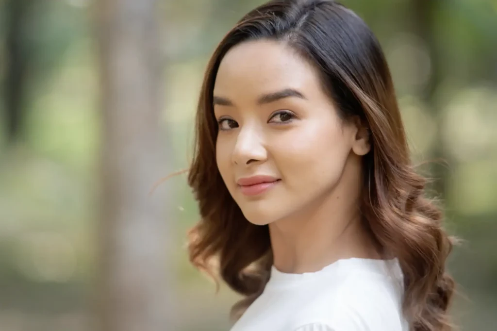 example of soft natural light portrait.