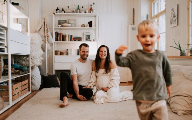 21 Unique and Fun Family Photoshoot Ideas