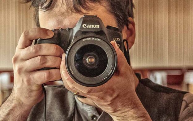 24 Tips for Taking Tack Sharp Photos