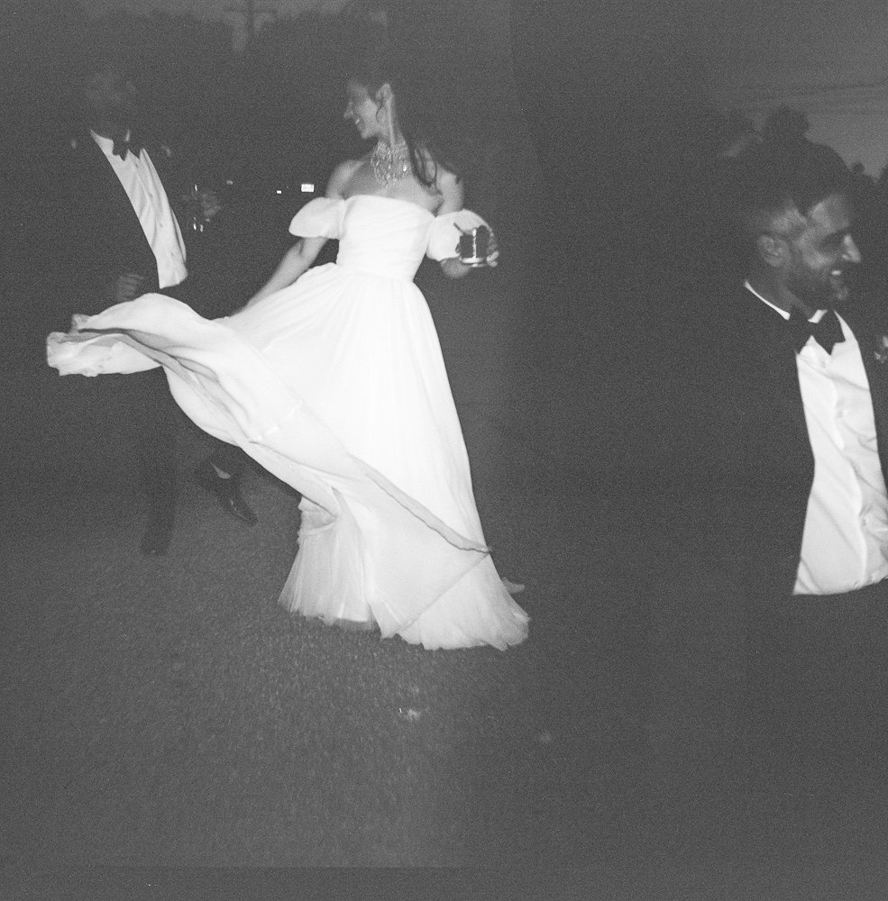 A black and white wedding image by Shannon Grant.