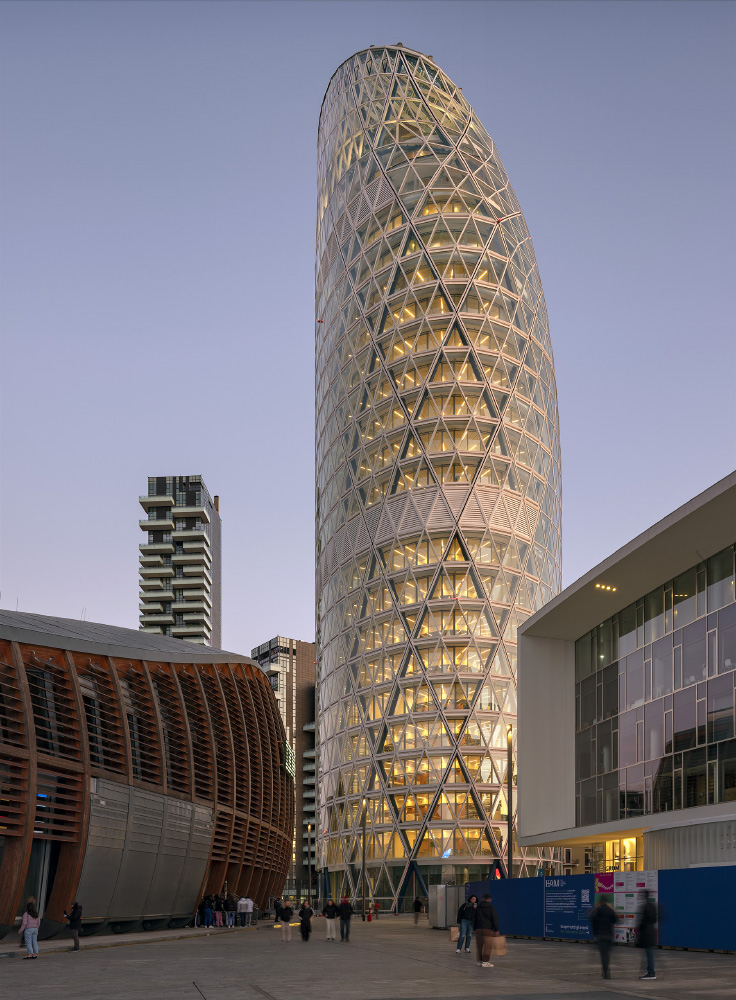 A photo of a unique tower structure by Duccio Malagamba.